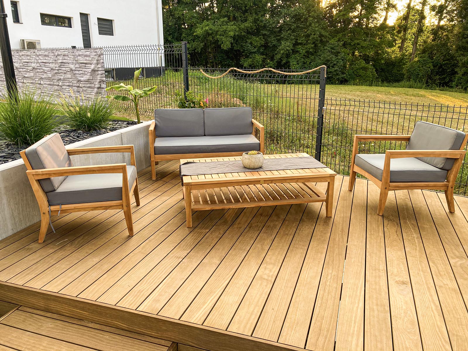 Terrasse en bois de Kebony avec escalier et éclairage LED – Wittersheim  (67) - L'Atelier Bosquet